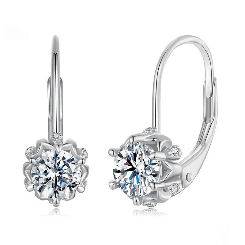 Flower bud ear clip sterling silver white gold plated ornament with moissanite centre stone, elegant V-shaped design suitable for fashion OL style, measuring 1.8cm height by 0.6cm width with 1.1cm inner diameter ear ring