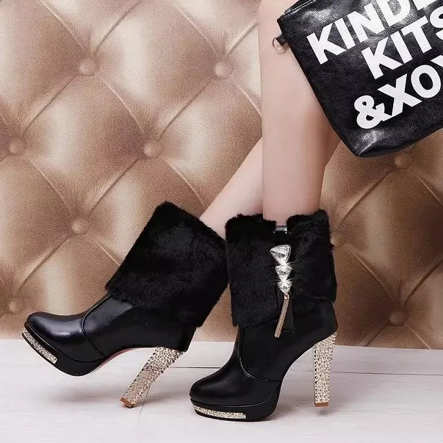 Women's ankle boots with 6-8cm chunky heel in black or white, artificial PU upper, sizes 35-41