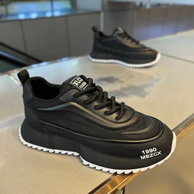 Men's mesh running sneakers with front lace-up, sewn sole, and 3-5cm mid heel, available in white, black, green.