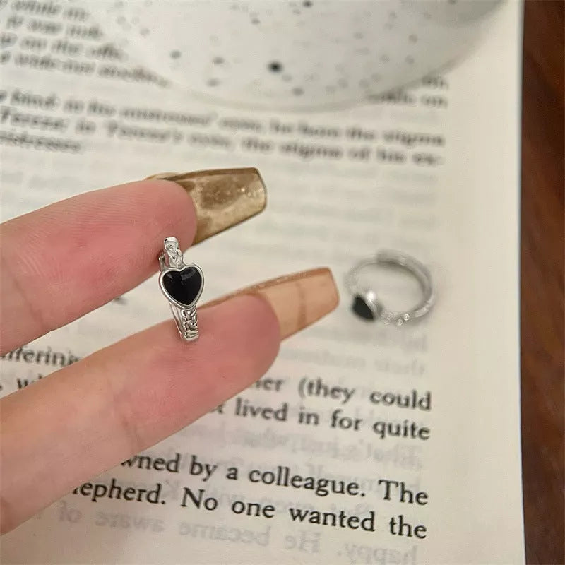 Black and red love heart earrings for women, summer ear clip with geometric design