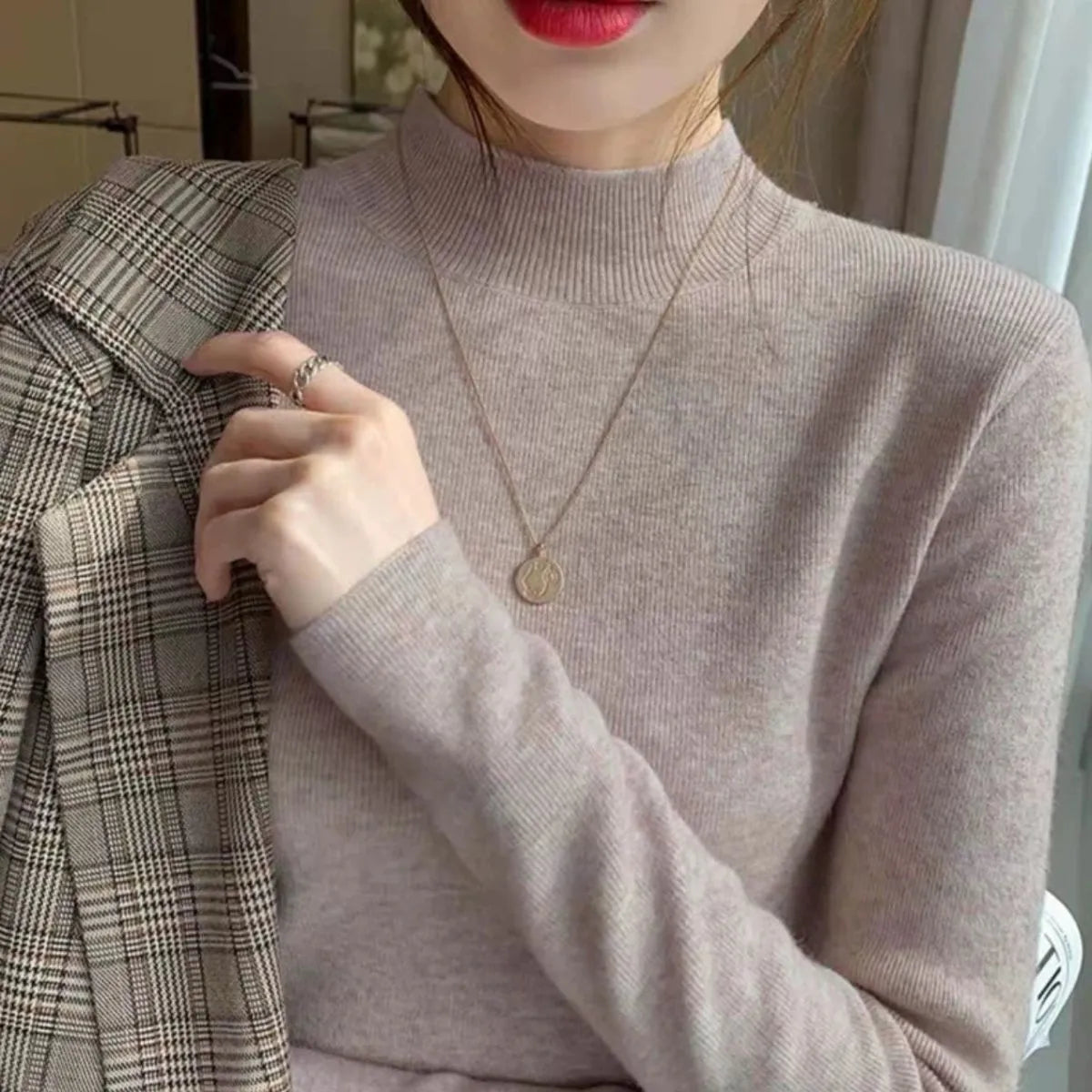 Slim fit long sleeve viscose shirt in Apricot colour with 50cm length and regular sleeves for layering