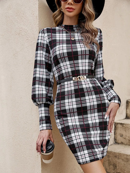 Black tight dress with lantern sleeves and leather stitching, mid-length skirt, shown in Japanese and Korean casual style
