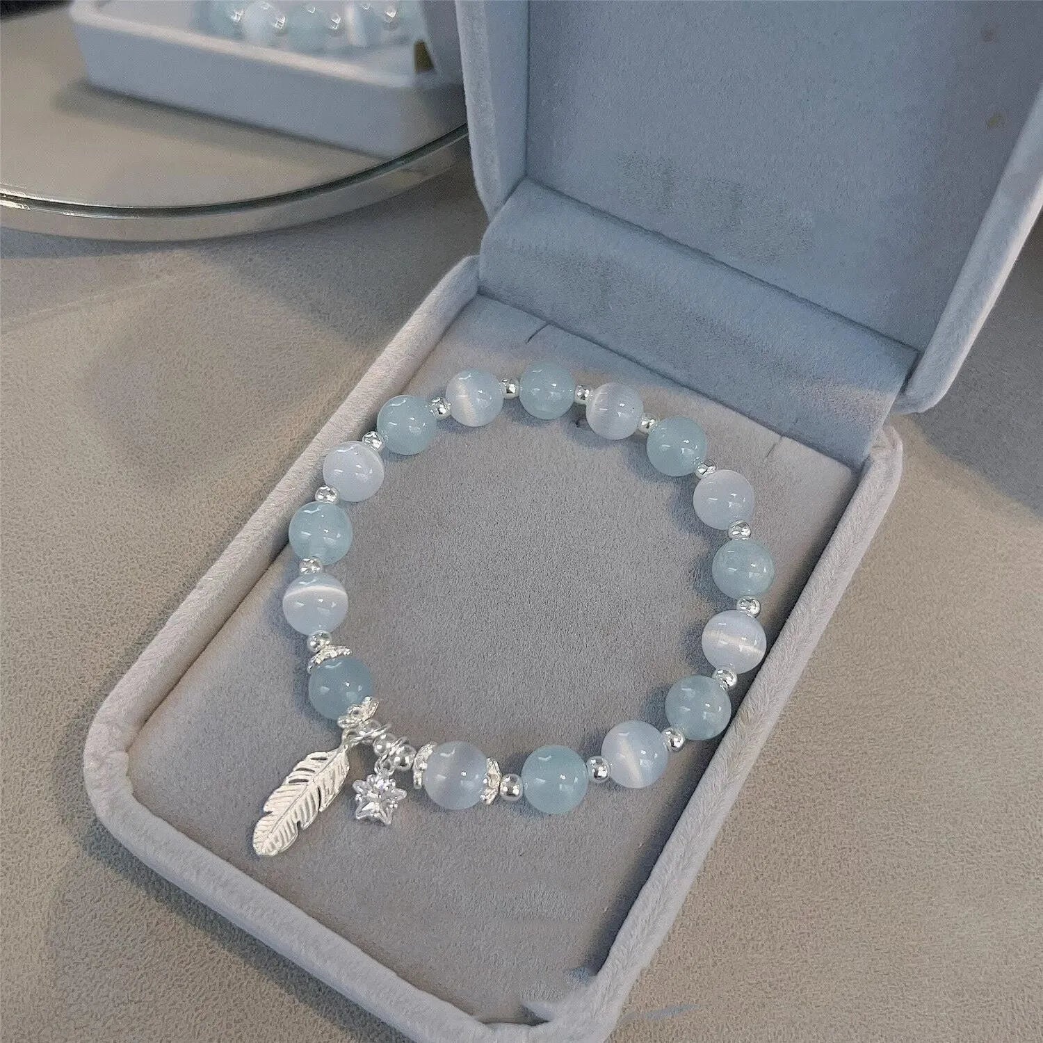 Small white girl crystal bracelet with feather XINGX blue moonlight colour and Korean style design