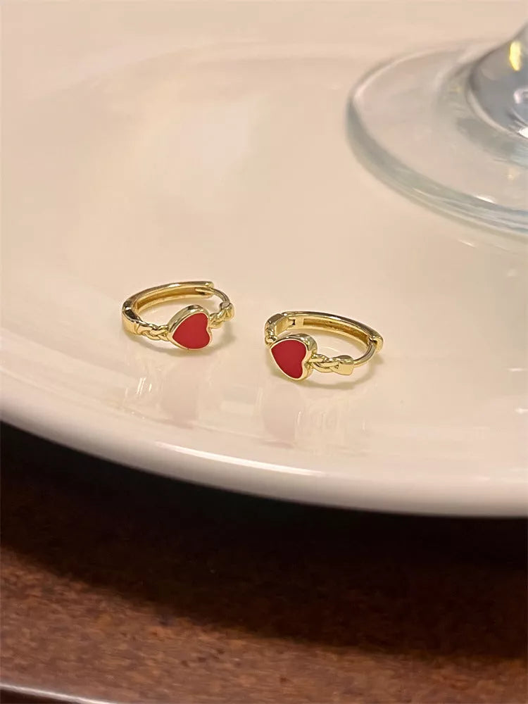 Black and red love heart earrings for women, summer ear clip with geometric design
