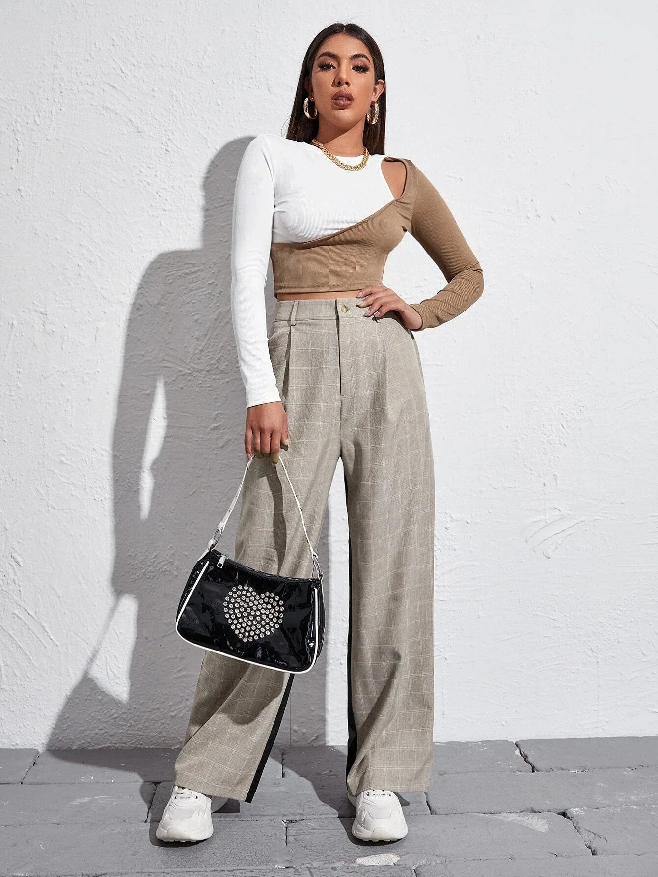 Stylish strapless cropped top with colorblock design, available in multiple colors and sizes