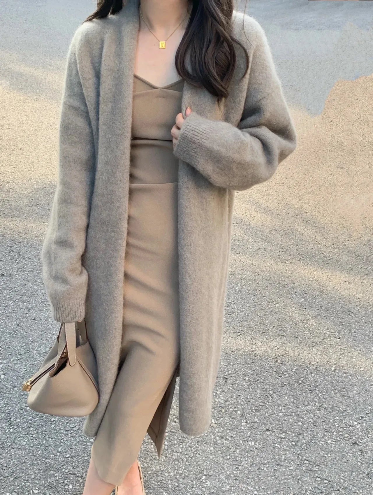 Women's knitted cardigan with V-neck, 65cm length, and loose fit in khaki colour