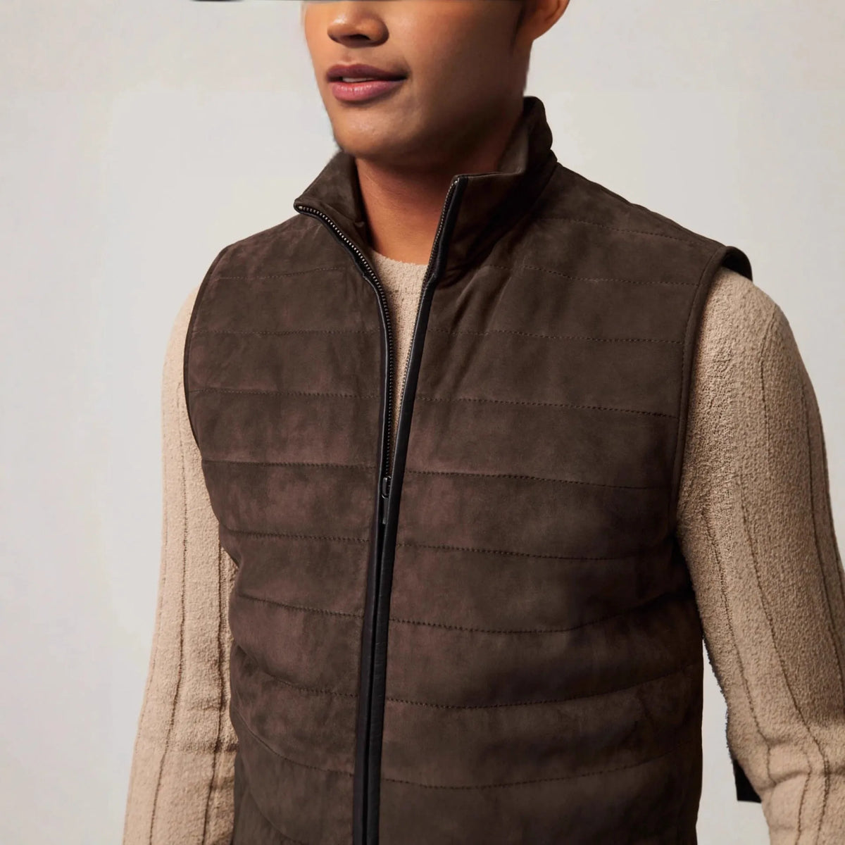 Brown men's sleeveless vest jacket with straight hem and horizontal panel design, sizes S to XXXL.