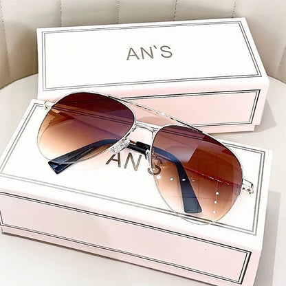 Big face aviator sunglasses with metal frame and UV-protective resin lenses in multiple colour options