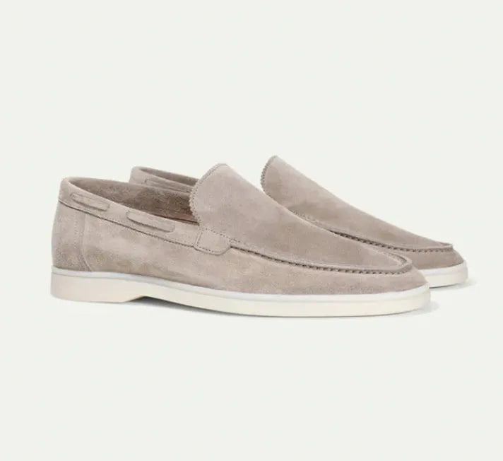 Casual loose beachwear suit in cotton linen blend with half sleeves and trousers, includes glasses shoes watch accessories