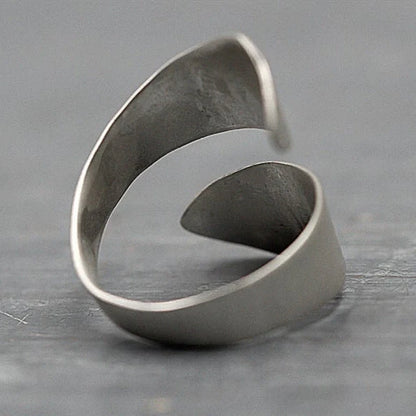 Mountain forest opening adjustable ring in ancient silver, showcasing unique design and adjustable feature
