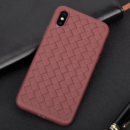 Stylish and protective iPhone phone case with a unique grid-weave design for enhanced airflow and cooling