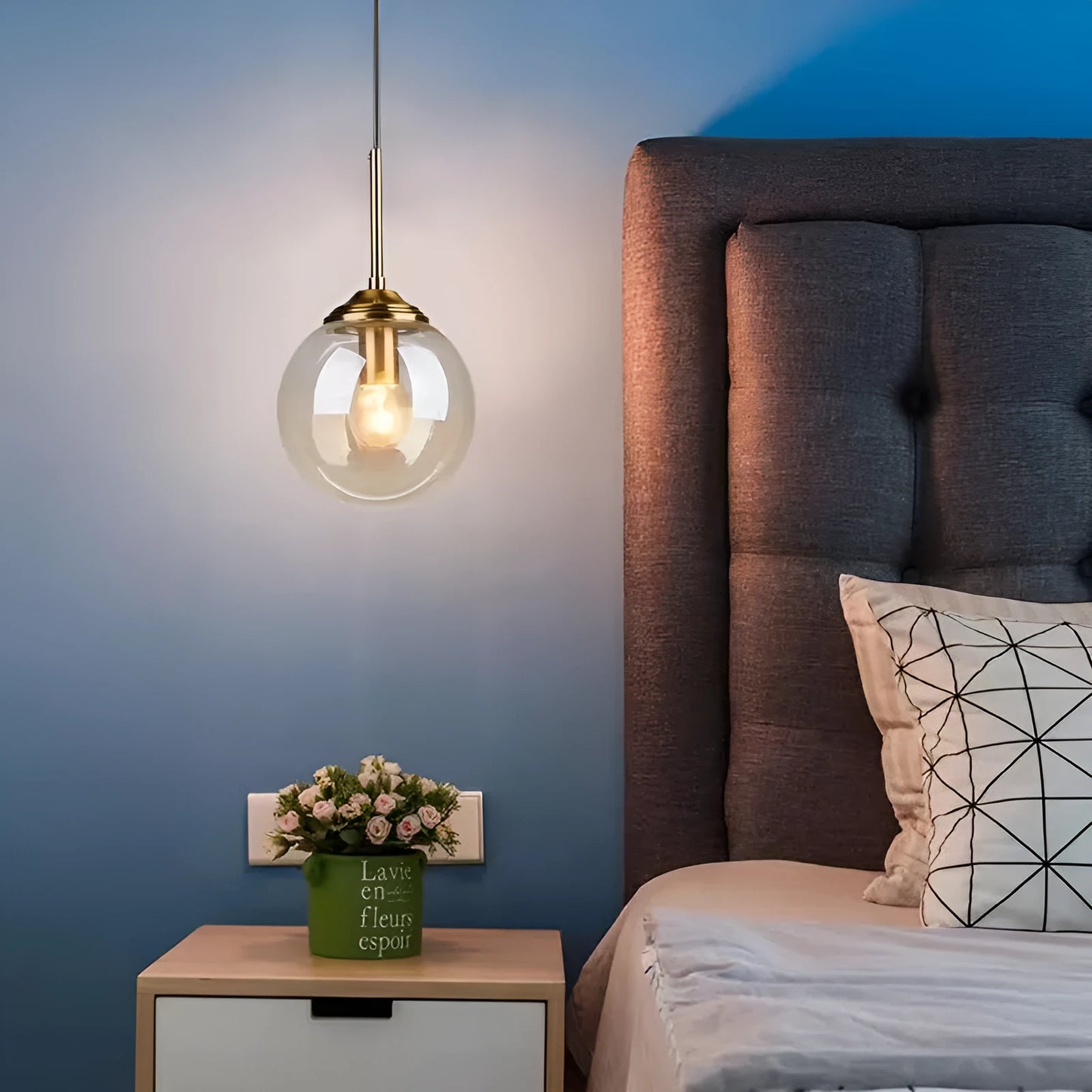 Simple modern round glass ball chandelier ceiling light in Nordic style