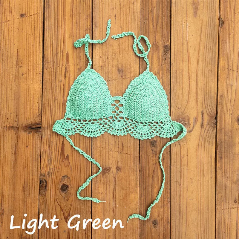 Boho crochet bra in various colors with backless design and chest pad