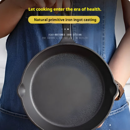 Cast iron frying pan with non-stick surface, flat bottom, sizes 16cm, 20cm and 25cm, shown without lid