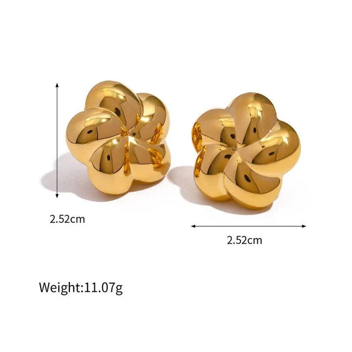 Elegant 18k gold plated stainless steel flower shaped stud earrings with a timeless design