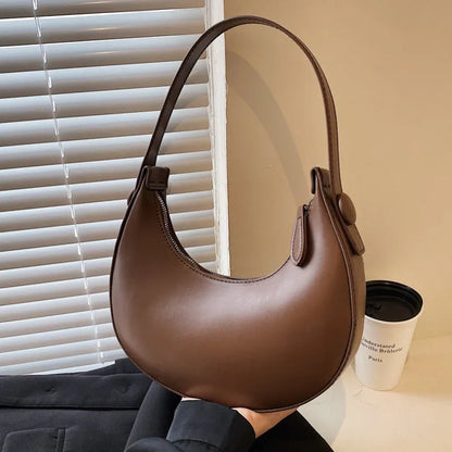 Women's retro shoulder bag in dumpling shape, 21x20x6cm, PU leather with zipper organiser