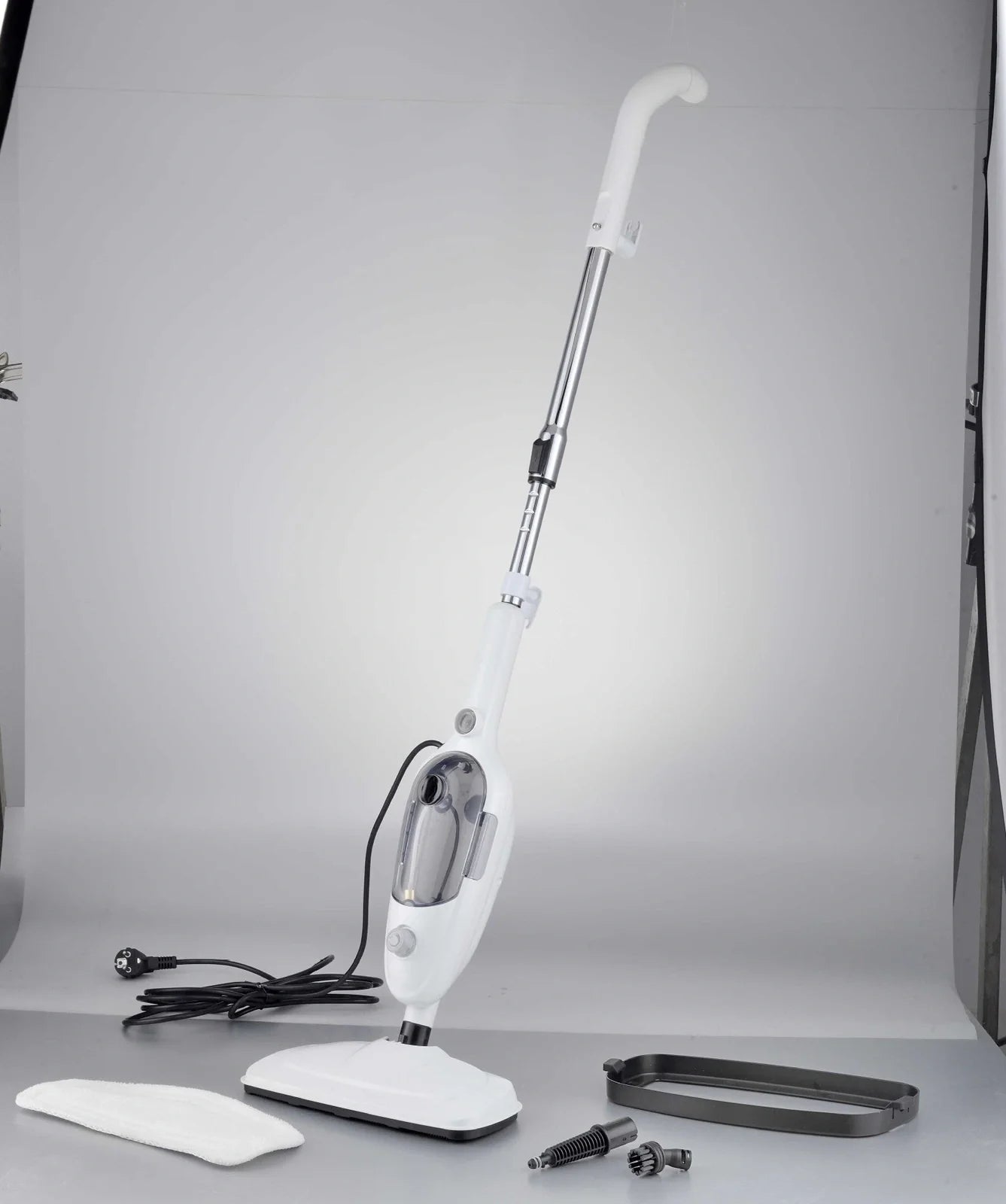 White steam mop with rectangular 22x29cm cleaning head and 120cm handle
