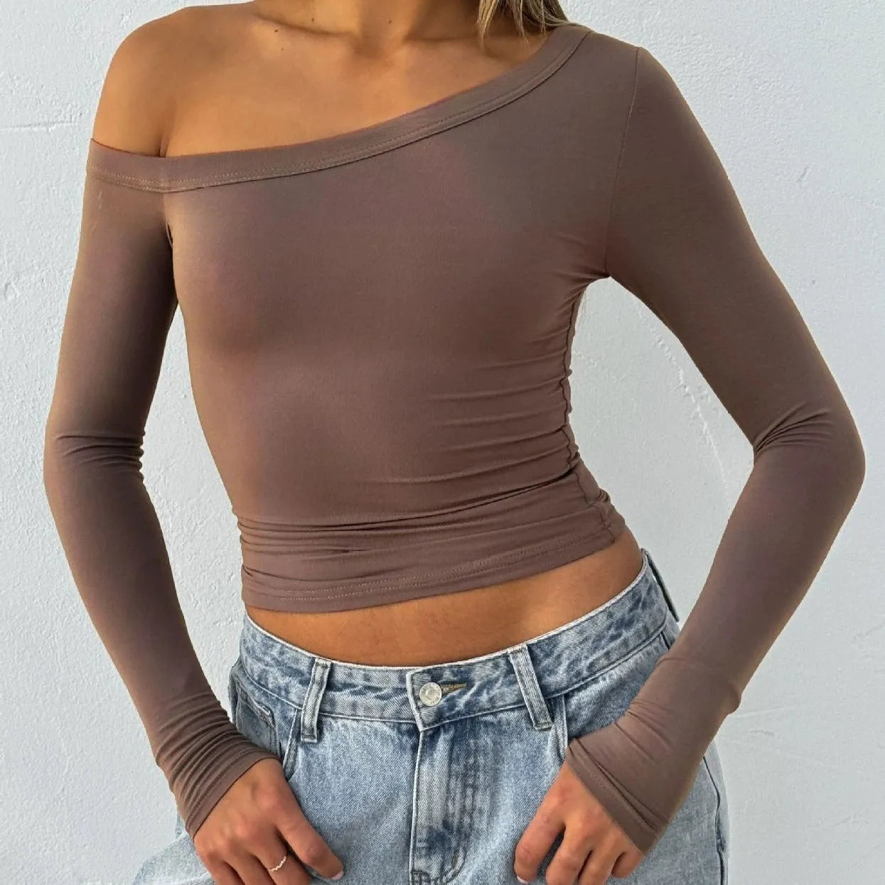 Women's solid colour knitted cardigan with cross shoulder straps in slim fit design