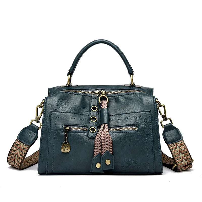 Women's one-shoulder crossbody bag in soft PU leather with retro styling