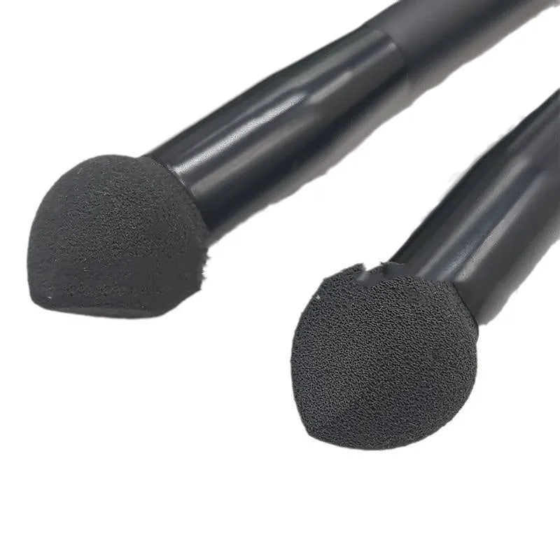 Black wooden handle concealer brush with sponge tip for dark circle coverage