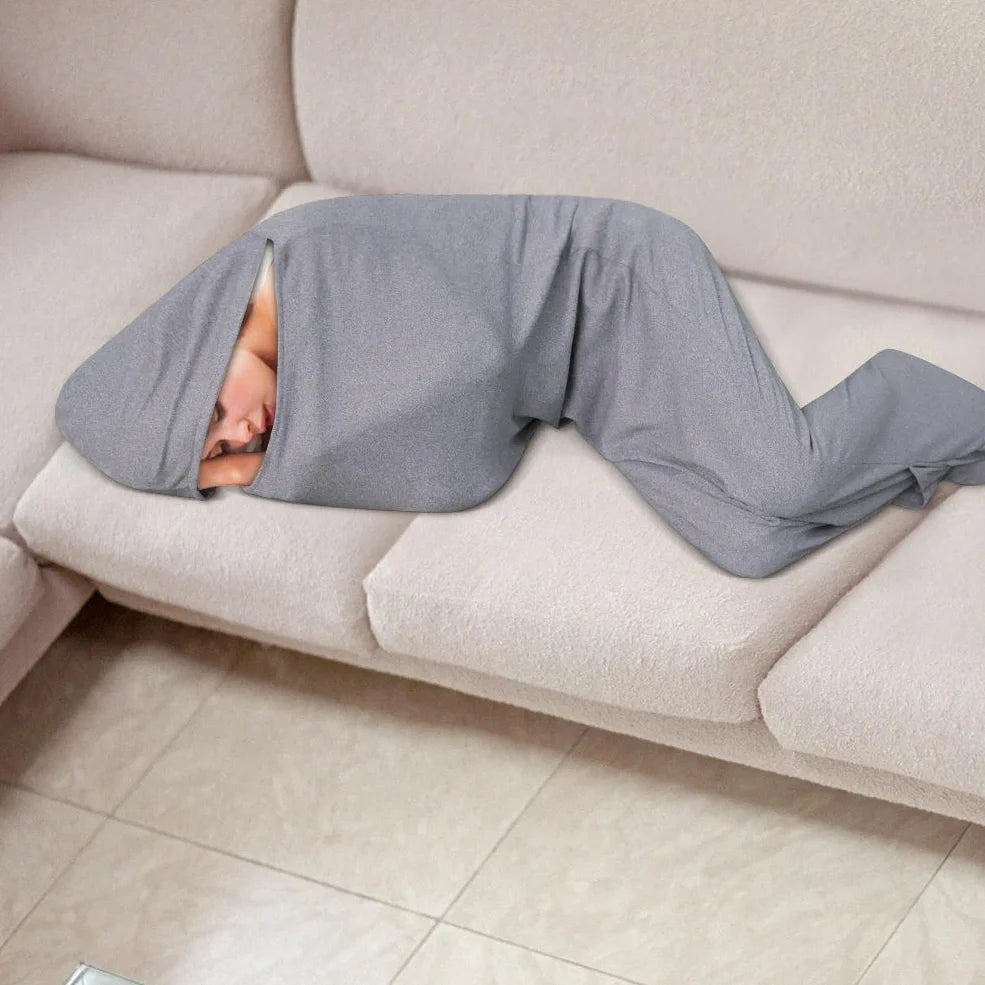 Sleep Pod Move grey wearable blanket with foot pocket showing four size options from 140x35cm to 185x50cm