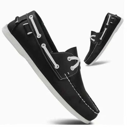 Men's solid colour casual shoes with a round toe and flat heel in British style.