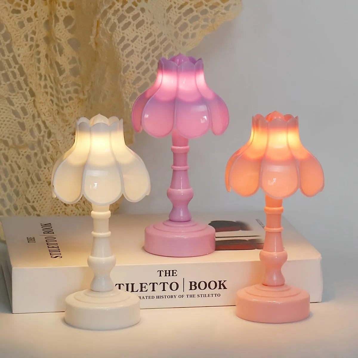 Retro pagoda styled night lamp with geometric design in light purple colour