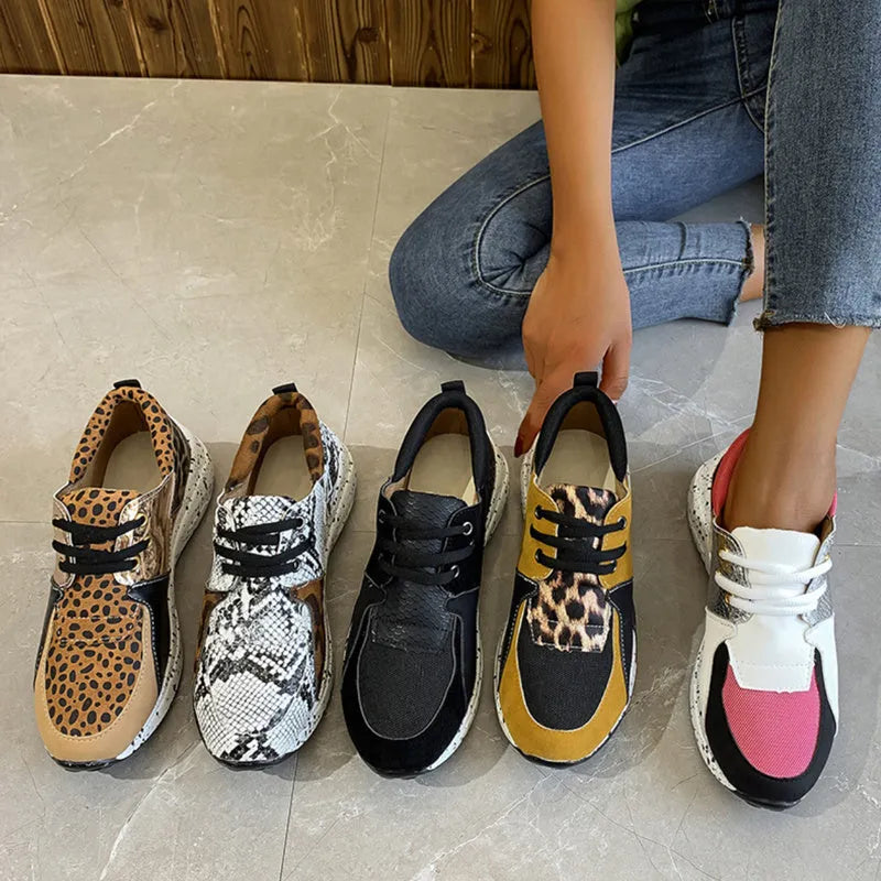 Women's casual sports shoes in black suede with wedge heel and round toe for daily wear