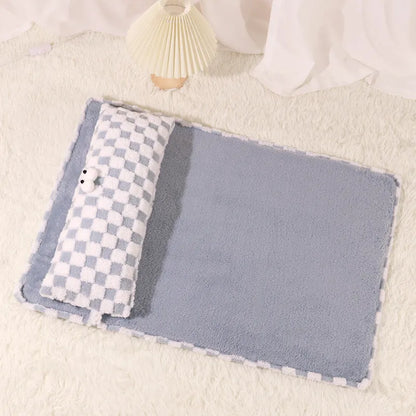 Four-season pet cushion for cats and dogs available in four sizes with grey and yellow colour options
