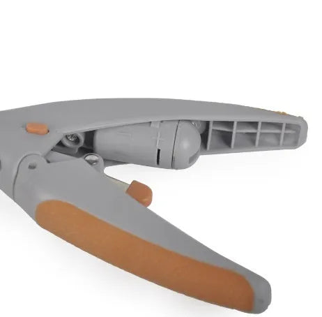 LED dog nail trimmer with blood line indicator on blister card packaging