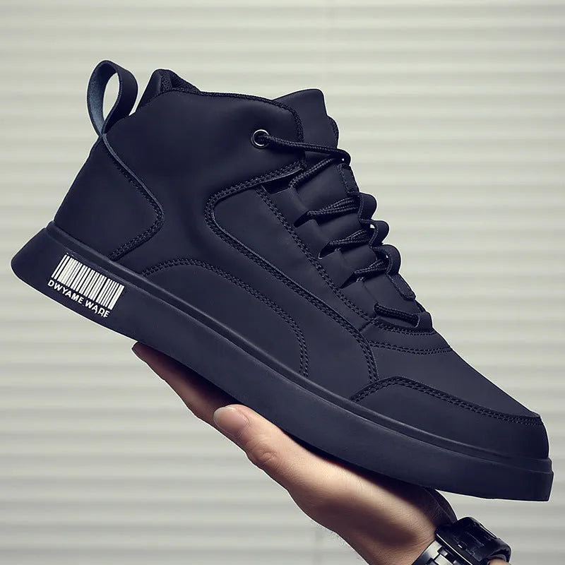 White mid-top sports board shoes for men with round toe, flat 1-3cm heel, and rubber sole