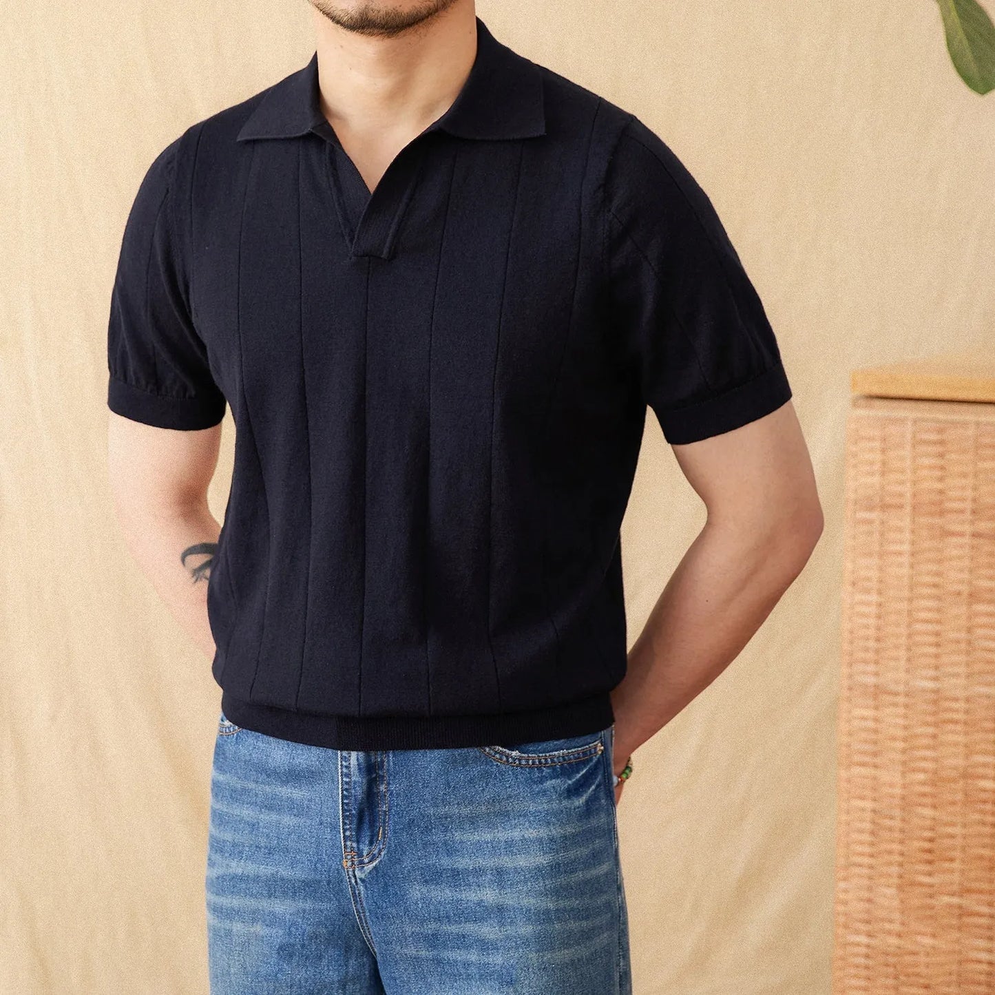 Cotton and linen knitted short sleeve polo top with seagull collar and sunken stripe pattern