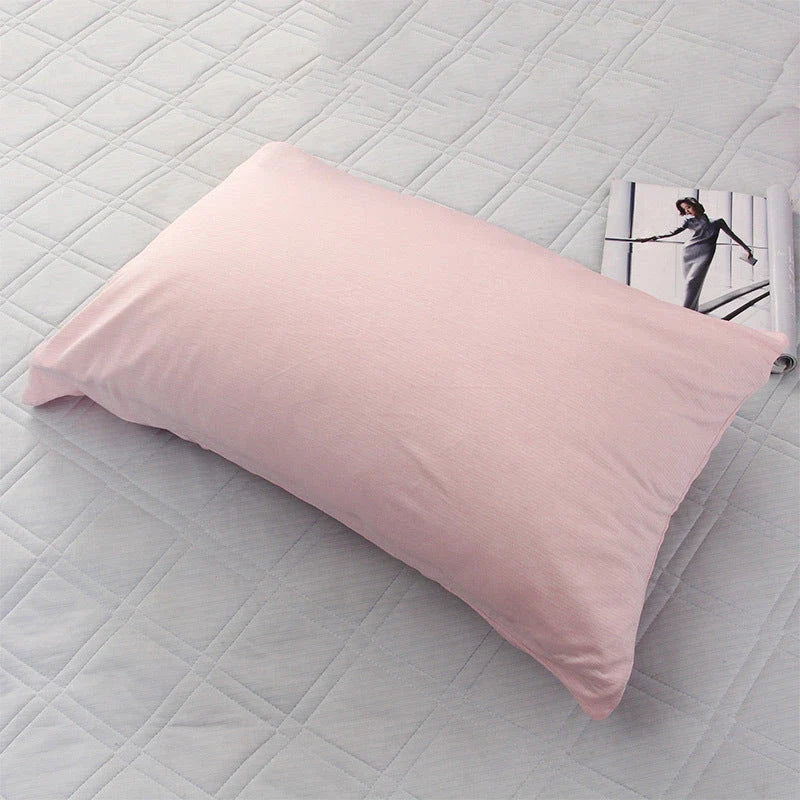 Cooling Comfort Blanket with Japanese Q-Max 0.4 cooling fibers for a refreshing sleep