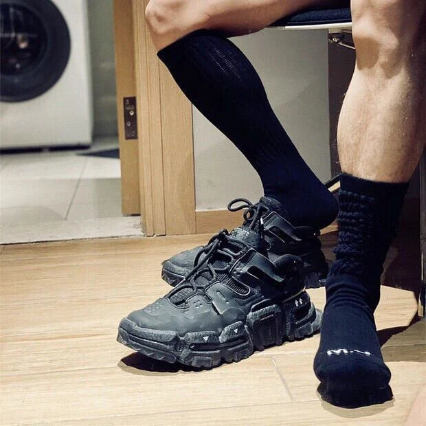 Men's high solid color breathable sweat-absorbing terry long socks in various colors