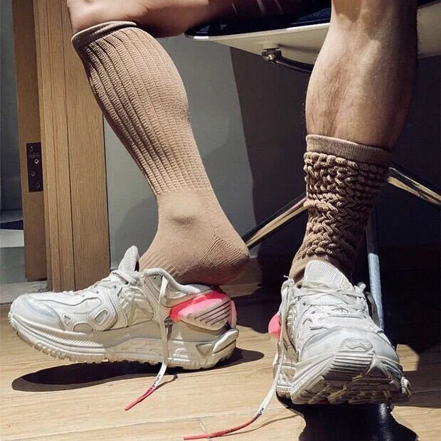 Men's high solid color breathable sweat-absorbing terry long socks in various colors