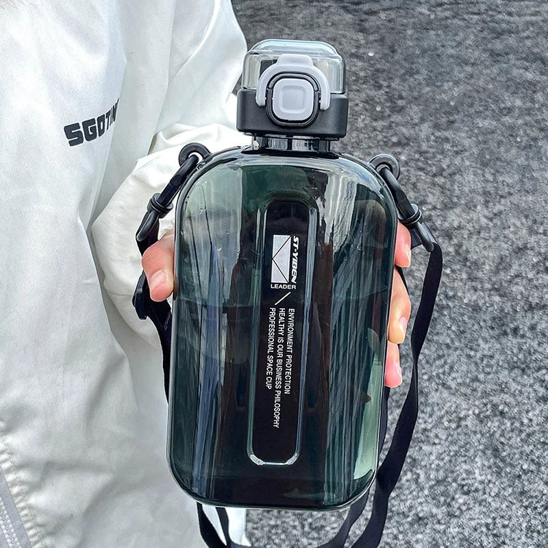 750ml Eco-Friendly Water Bottle in Light Green Color, Featuring a Durable, Leak-Proof, and Temperature-Resistant Design