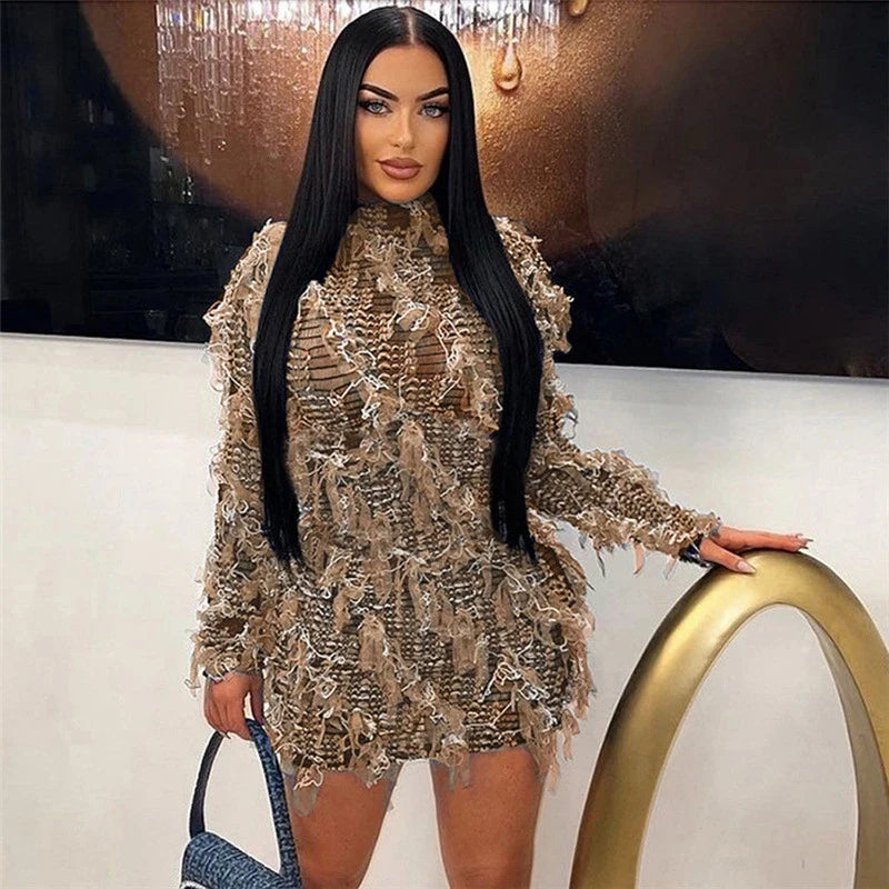 A high-waist slimming dress in various colors with stitching details, designed to flatter the figure and add personality to your style.