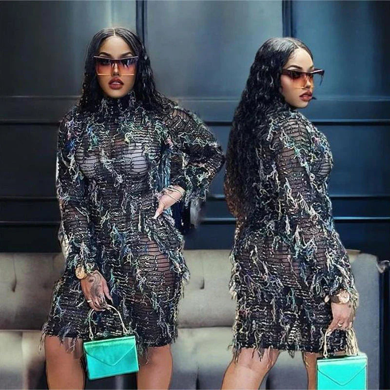 A high-waist slimming dress in various colors with stitching details, designed to flatter the figure and add personality to your style.