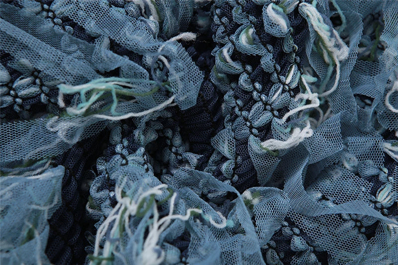 A high-waist slimming dress in various colors with stitching details, designed to flatter the figure and add personality to your style.