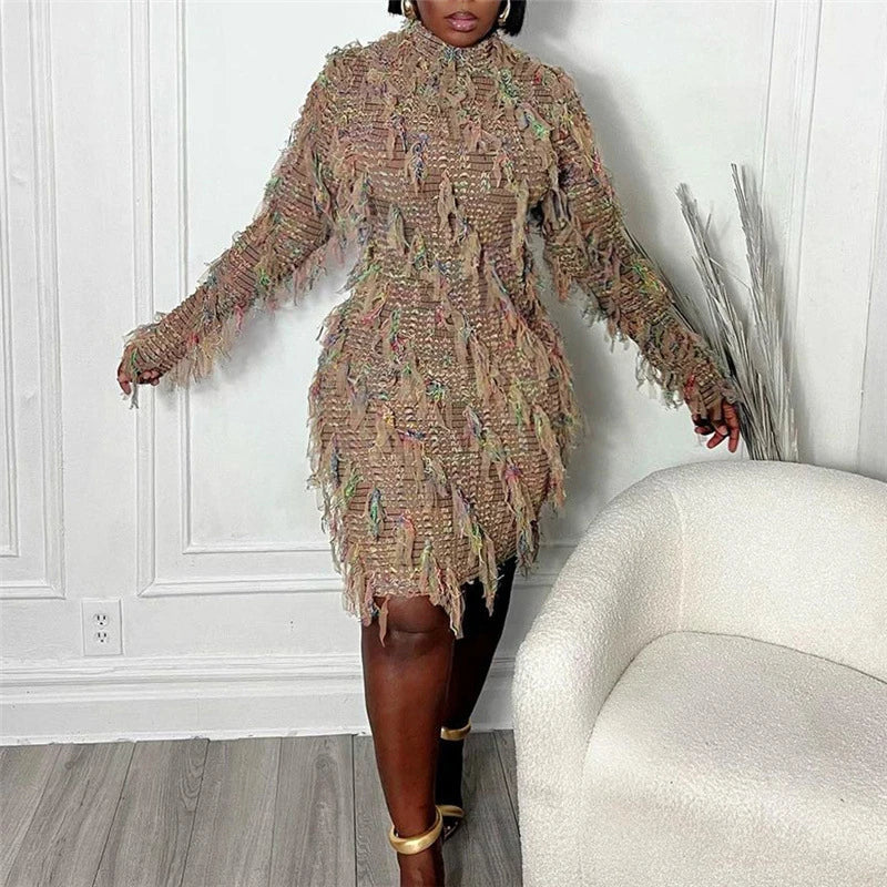 A high-waist slimming dress in various colors with stitching details, designed to flatter the figure and add personality to your style.