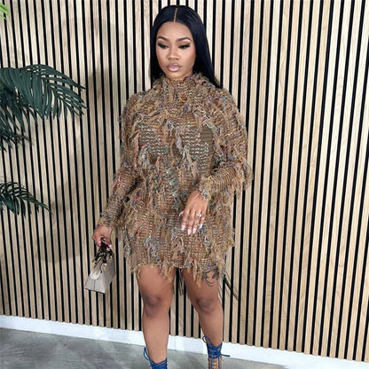 A high-waist slimming dress in various colors with stitching details, designed to flatter the figure and add personality to your style.