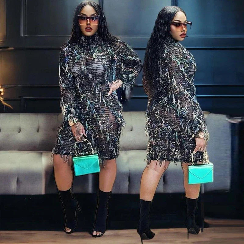 A high-waist slimming dress in various colors with stitching details, designed to flatter the figure and add personality to your style.