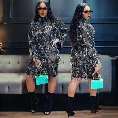 A high-waist slimming dress in various colors with stitching details, designed to flatter the figure and add personality to your style.