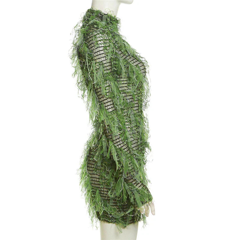 A high-waist slimming dress in various colors with stitching details, designed to flatter the figure and add personality to your style.