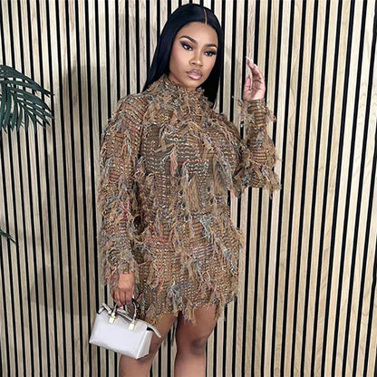 A high-waist slimming dress in various colors with stitching details, designed to flatter the figure and add personality to your style.