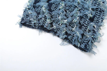 A high-waist slimming dress in various colors with stitching details, designed to flatter the figure and add personality to your style.