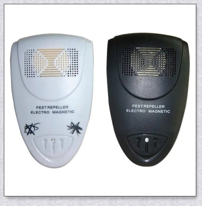 Ultrasonic Bat Repellent - Innovative pest control device that uses silent, eco-friendly soundwaves to eliminate mice, mosquitoes, and other household pests