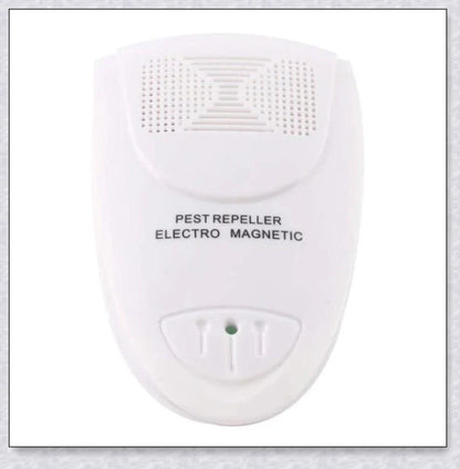 Ultrasonic Bat Repellent - Innovative pest control device that uses silent, eco-friendly soundwaves to eliminate mice, mosquitoes, and other household pests