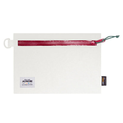 Multifunctional storage bag made of durable nylon with anti-splash technology, ideal for organizing daily essentials and active lifestyles