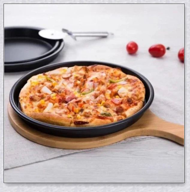 Non-Stick Microwave Crisper Pan for reheating pizza, fries, and other leftovers without losing crispness or flavor